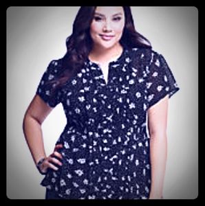 Torrid Ruffled Black and White Floral Blouse 2x